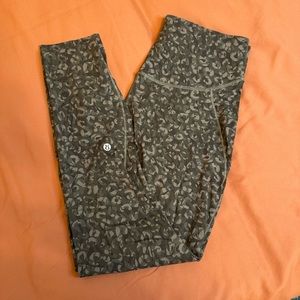 Lululemon Base Pace Crop Legging